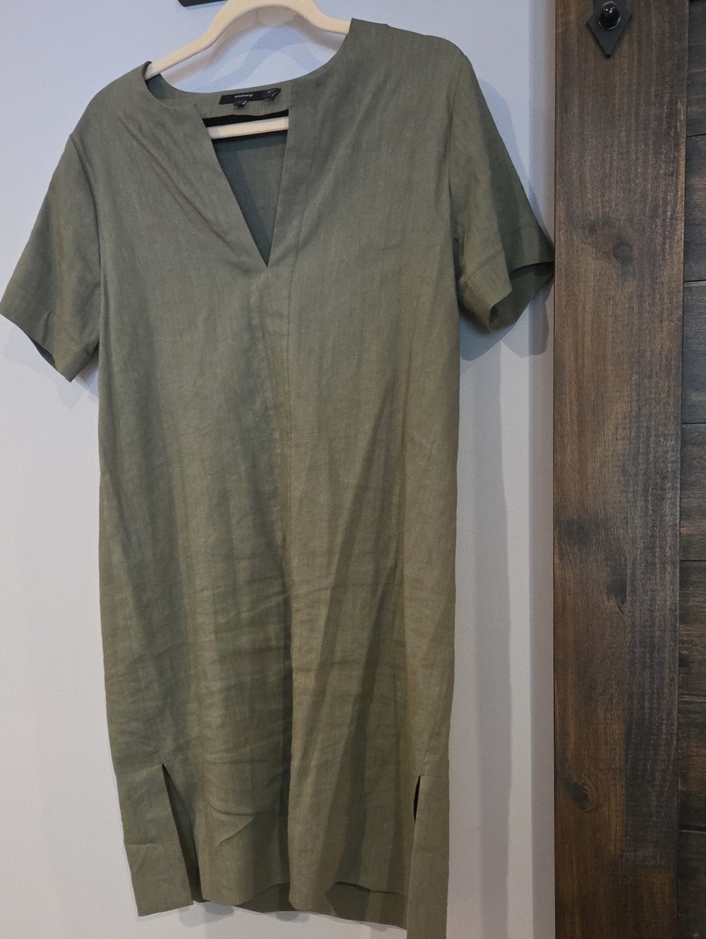 Theory Olive Green V-Neck Short-Sleeve Shift Dress